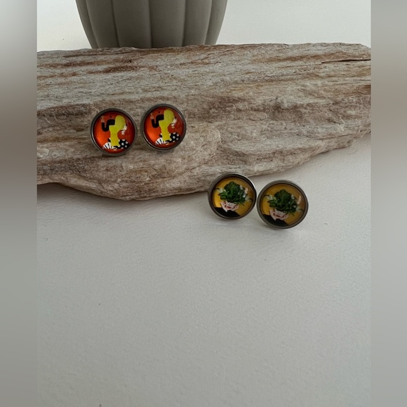Classic Edgy Round Stud Earrings - Stylish Small Retro Stud Earrings Set of Two - Picture 3 of 14